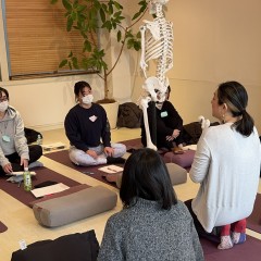 【RYT200】体質改善に特化したRYT200、第1期生スタート