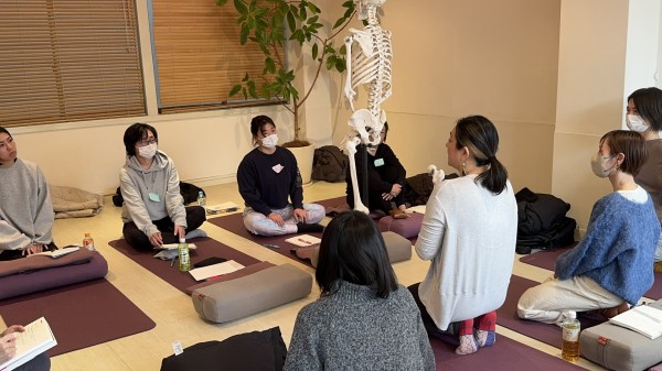 【RYT200】体質改善に特化したRYT200、第1期生スタート